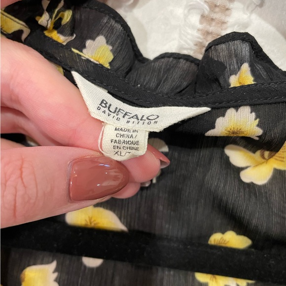 Floral blouse - Picture 3 of 4